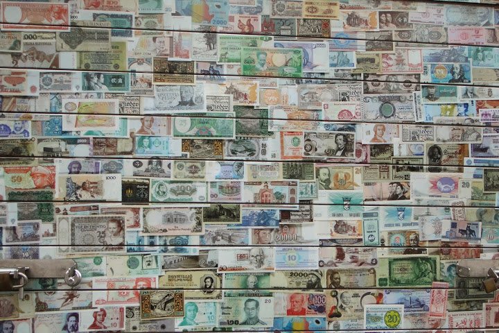 파일:Money poster.jpeg