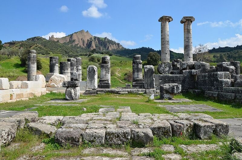 파일:Temple of Artemis Sardis.jpg